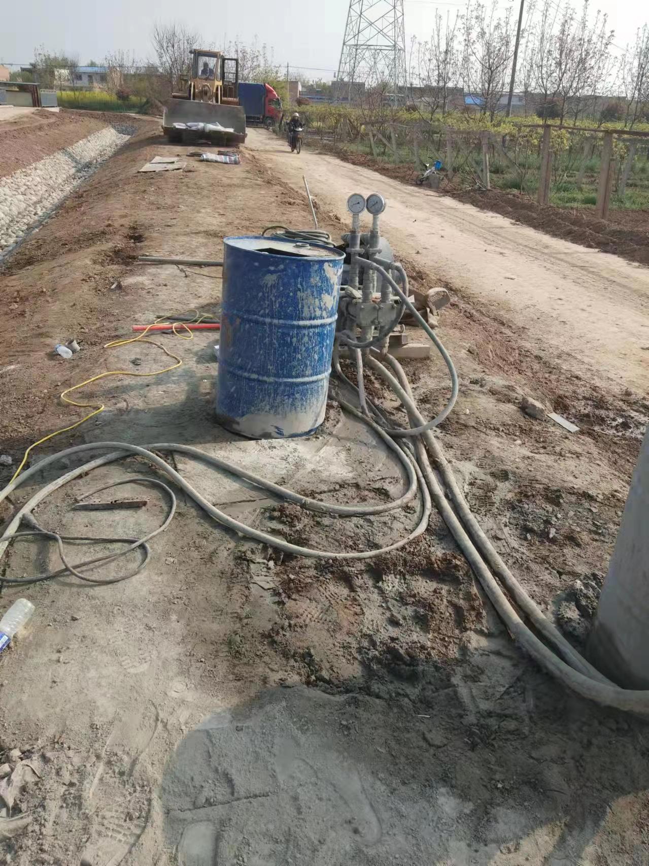 感城镇顶管注浆